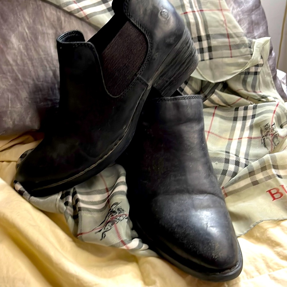 Born ankle boot 9 1/2